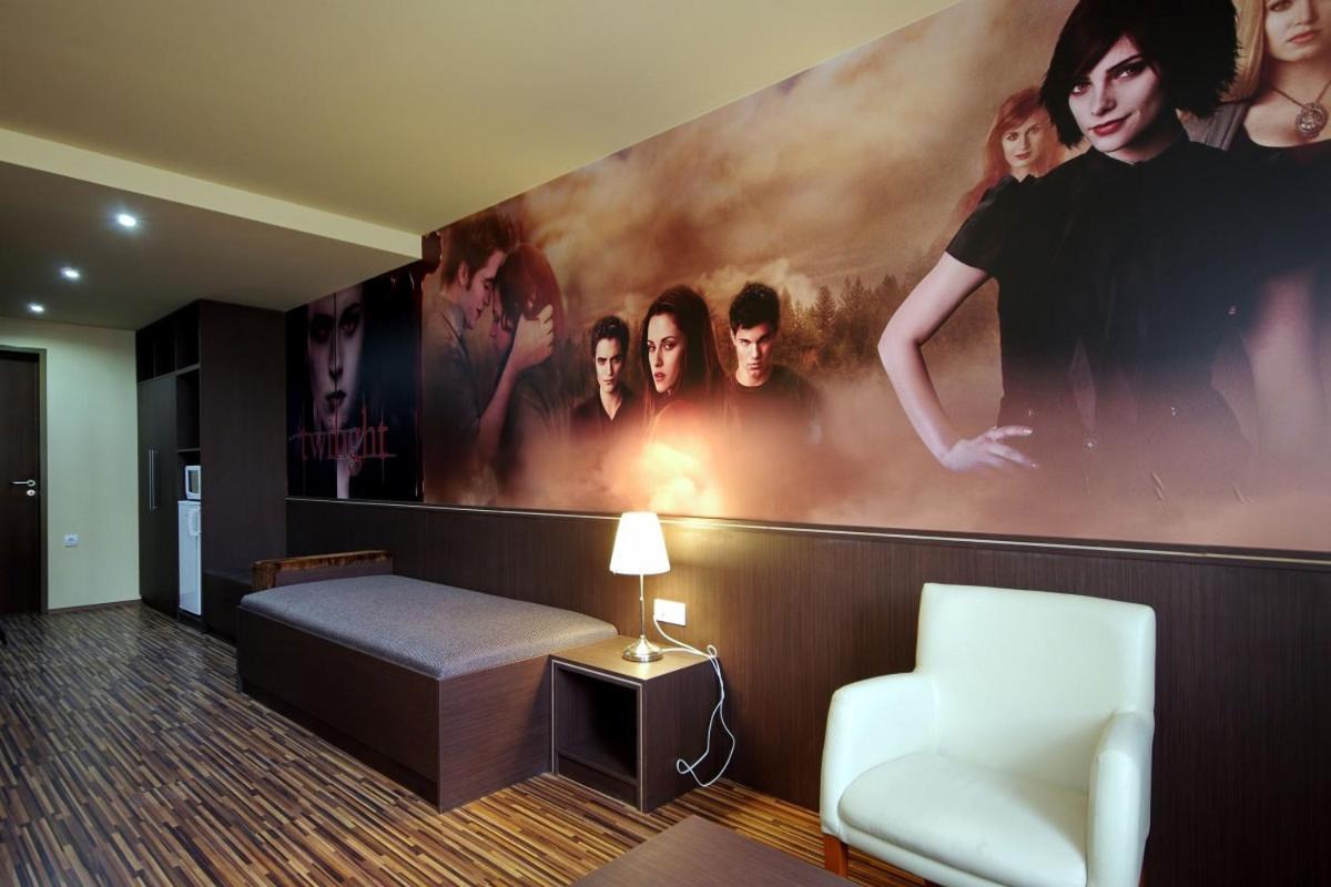 Corvin Apartman Gyula Exterior photo