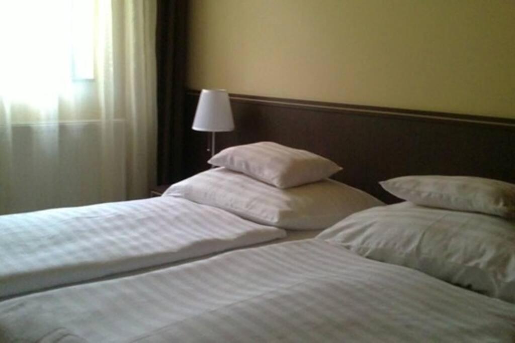 Corvin Apartman Gyula Exterior photo