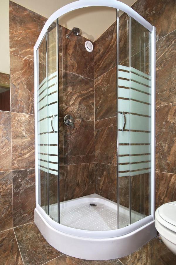 Corvin Apartman Gyula Exterior photo